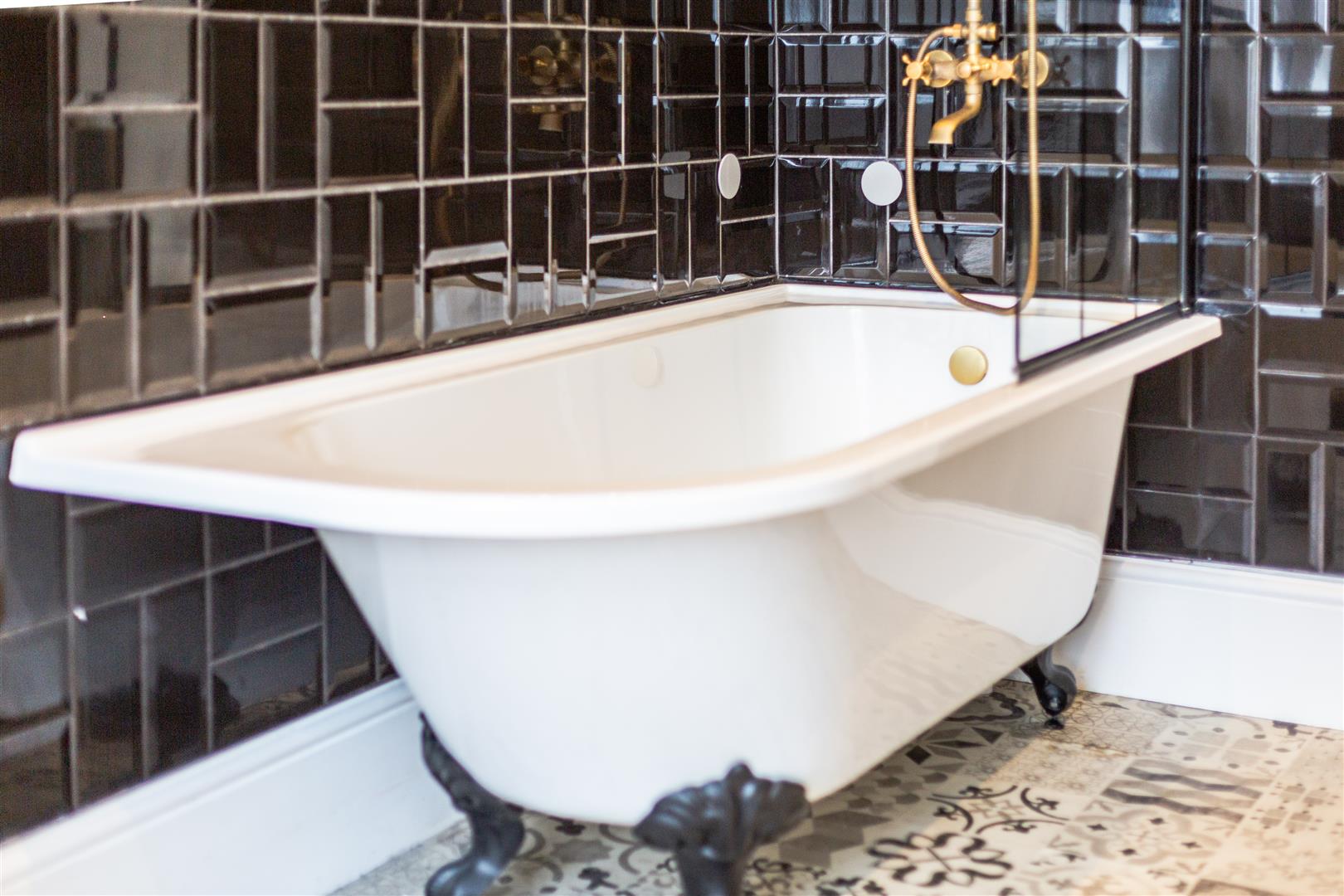 Queen Victoria Road, Llanelli, SA15 2TL